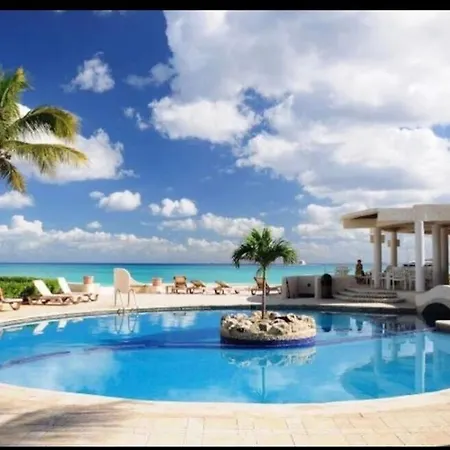 Beachfront 1 Bedroom Ocean View